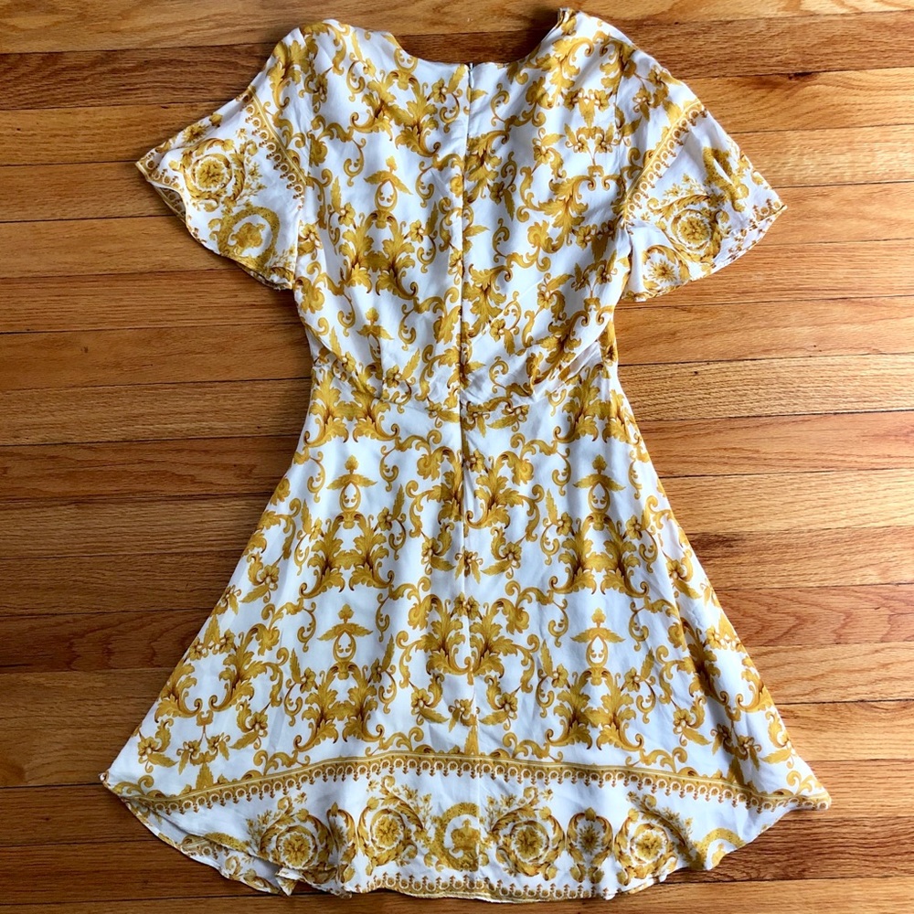 Lulu’s patterned dress - Picture 6 of 8